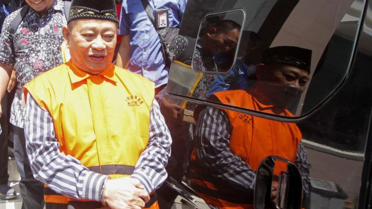 Former Sidoarjo Regent Saiful Ilah Charged With Receiving Gratification Of IDR 44.2 Billion