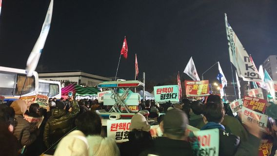 軍事非常事態提案、韓国の防衛大臣辞任:終身刑または死刑の脅威