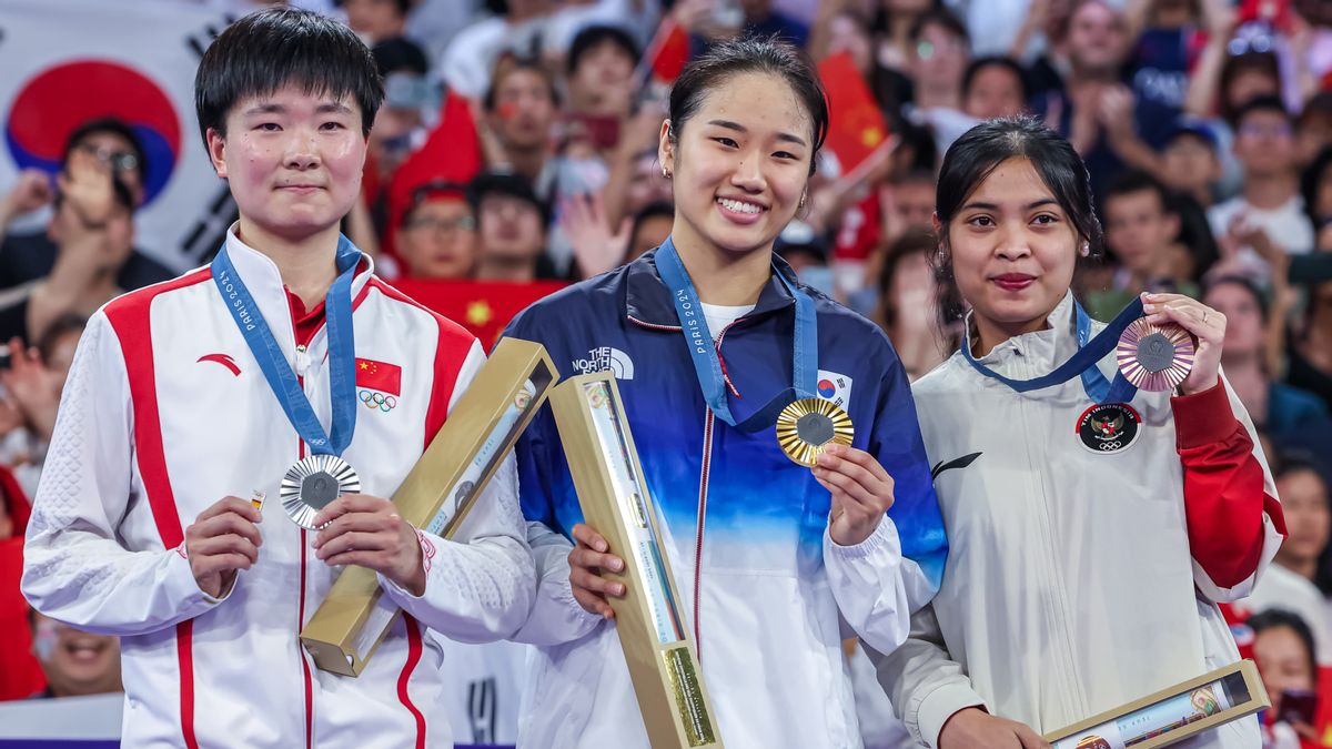 Une jeune remporte la médaille d’or unique féminine olympique de 2024, Gregory Perunggu