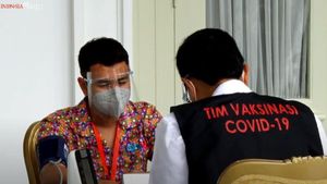 Raffi Ahmad Berkerumun Tanpa Masker Usai Vaksin COVID-19, Epidemiolog: Salah Pemerintah Kurang Edukasi