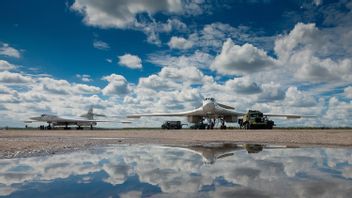 روسيا ستتسلم قاذفة جديدة من طراز Tupolev Tu-160M في وقت لاحق من هذا العام ، قادرة على حمل صواريخ كروز متفجرة نوويا