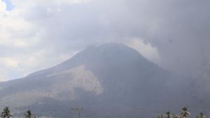 Status Gunung Lewotobi Laki-laki di Flotim Naik Jadi Awas
