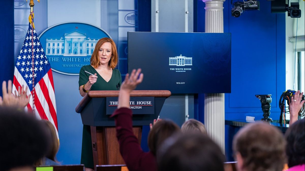 White House Spokesperson Tested Positive For COVID-19 And Met Joe Biden, Doctor Says Jen Psaki's Chance Of Infecting President Is Small