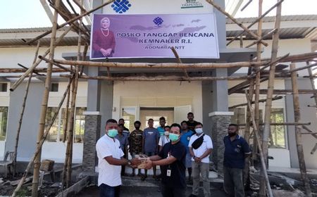 Kemnaker Salurkan Bantuan Logistik untuk Korban Banjir Bandang NTT