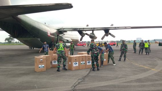 North Sumatra Provincial Government Receives Oxygen Concentrator From The TNI Commander