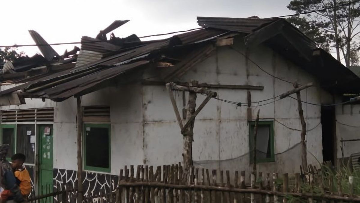 باندونغ بليونغ بوتيغ بليونغ ريجنسي: 16 منزلا متضررا، 56 منزلا متضررا