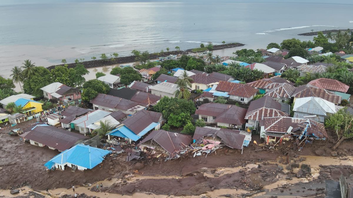 Searches For Ternate Flash Flood Victims Constrained By Rain