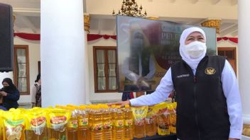 Governor Khofifah: I Ask Distributors To Really Distribute Cooking Oil