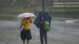 Cuaca Jumat 27 Oktober, Waspadai Hujan Deeras di Sebagian Kota Besar di Indonesia