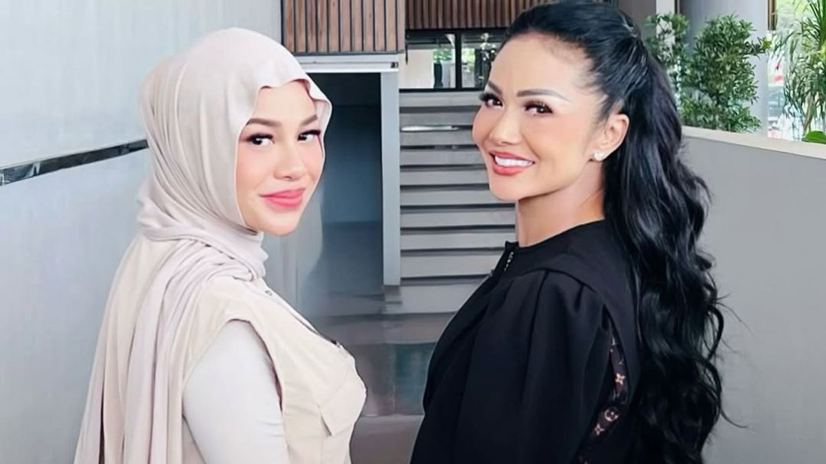 Kris Dayanti Juara Ajang Wushu di Usia 50 Tahun, Aurel Hermansyah: Nenek lincah!