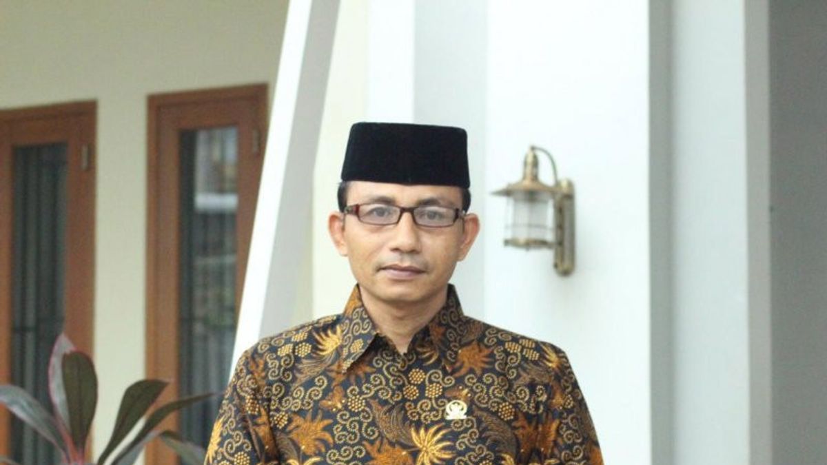 Aparatur Gampong Unjuk Rasa, Anggota DPD Minta Persoalan Dana Desa di Aceh Utara Diselesaikan