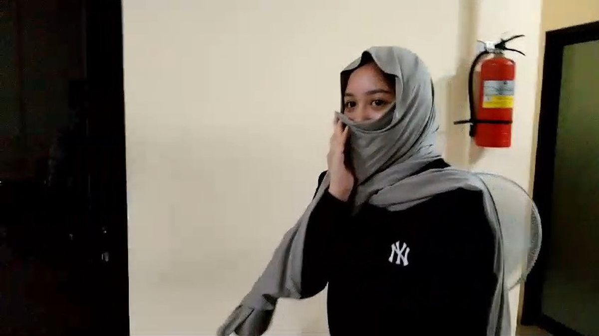 Mendadak Muncul di Polres Jaksel, Putri Nikita Mirzani Mengaku Kabur dari Rumah Aman