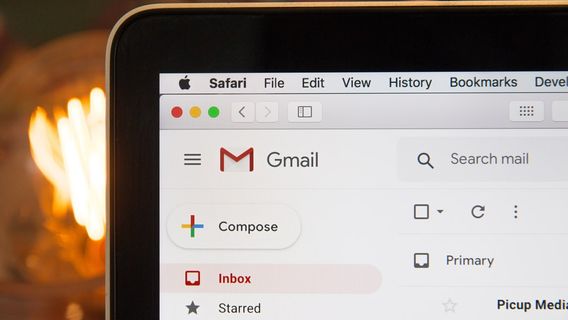 قاعدة وقت إيقاف تسليم الرسائل مؤقتا في Gmail، إليك كيفية