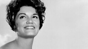 Pelantun “<i>Pretty Little Baby</i>”, Connie Francis Meninggal Dunia Usia 87 Tahun