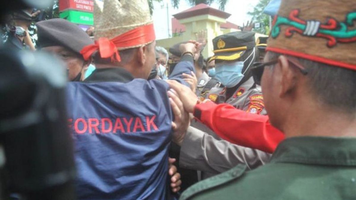 毒品案件被告被判释放，PN Palangka Raya抗议
