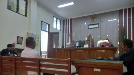 فساد مالي في قرية بيودادي في لامبونغ ، حكم على سوباردان من قبل قاض لمدة عامين وغرامة 50 مليون إيدر