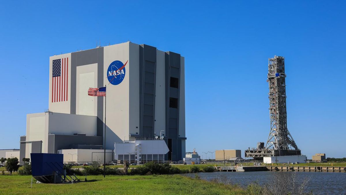 NASA Tunda Gladi Bersih Peluncuran Megaroket SLS, Proyek Artemis Juga Mundur