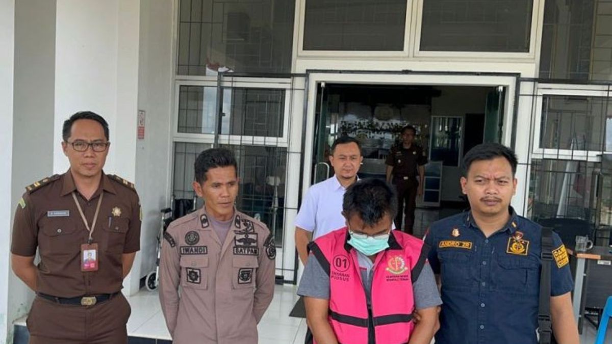 TKA de la corruption, l’ancien chef de Disnakertrans Central Bengkulu transféré à Kejari