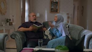 Review Film <i>Pintu Surga Terakhir</i>, Kisah Cinta Pertama Anak Perempuan pada Ayahnya: Sederhana tapi Mengena