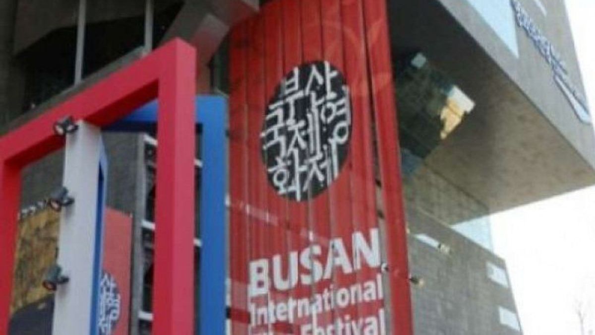 L’histoire Du Festival Du Film De Busan, Auquel Participent Des Milliers De Spectateurs Approchant Des Conditions Normales