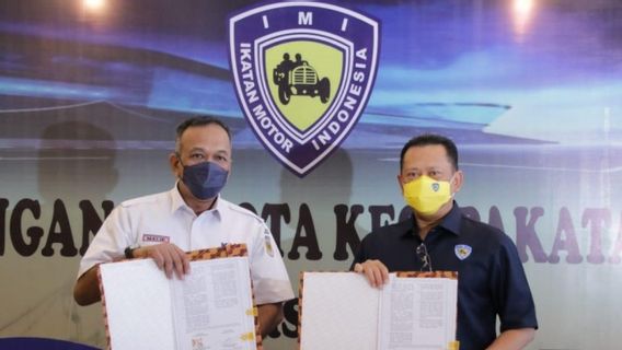 KAI يعطي خصم الشحن لجميع أعضاء جمعية الدراجات النارية الإندونيسية، بامبانغ Soesatyo: إرسال السلع لا مزيد من الدوار
