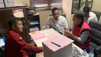 Limpahkan 8 Tersangka Kasus Minyak Mentah, Kejagung Tunggu Red Notice untuk Riza Chalid