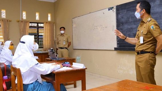 Guru di Kudus Wajib Divaksin untuk Belajar Tatap Muka, Siswa Tak Boleh Mampir ke Rumah Teman