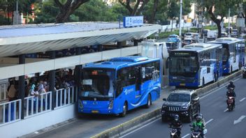 This Is The Reason Transjakarta Service Hours To Soetta Airport Are Only Morning And Afternoon