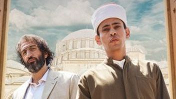 来自天堂的男孩在爱资哈尔校园呈现一个棘手的故事，这是埃及政府中伊斯兰教面孔的图片