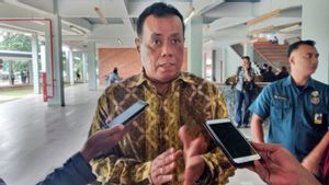 Absen Saat Tiga Menteri Jokowi Datang, Sikap Rektor UI Jadi Sorotan