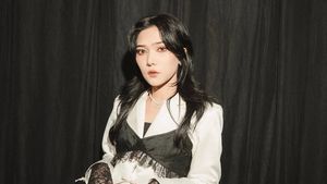 Album Keempat Isyana Sarasvati Hilang dari Platform Digital