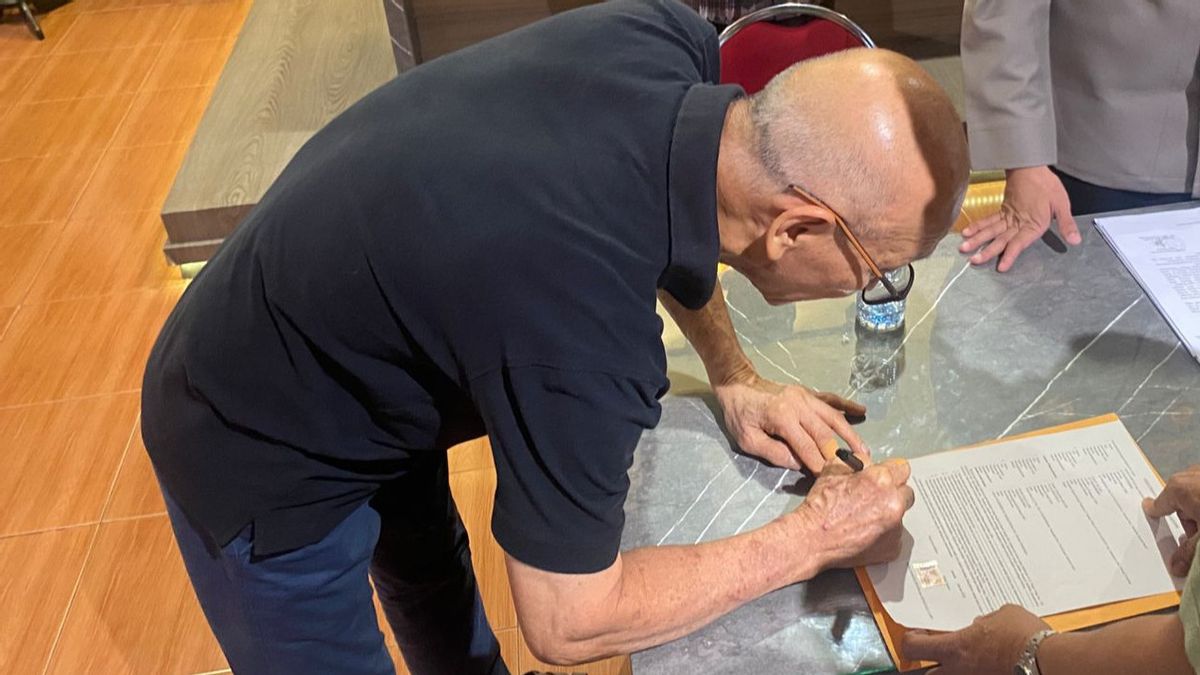 Mengamuk dan Rusak Bangunan, Pria Lansia di Jakbar Diringkus Aparat