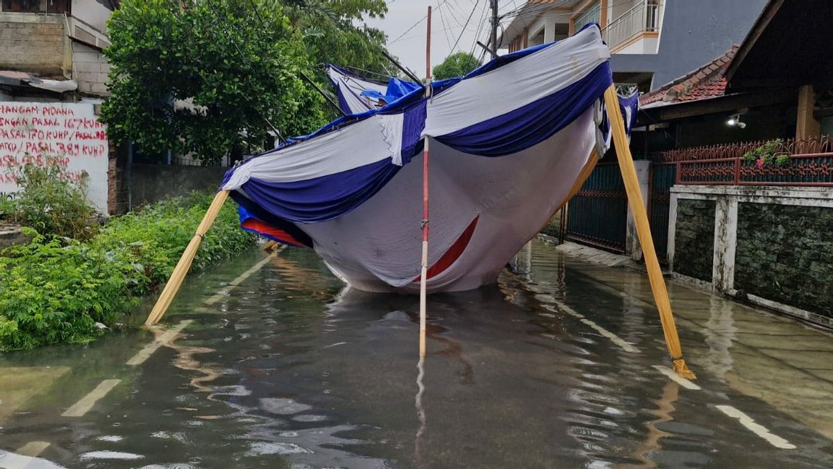 26 segments de route à Jakarta inondés jusqu’à 50 centimètres en raison de la pluie jeudi matin, Voici la distribution