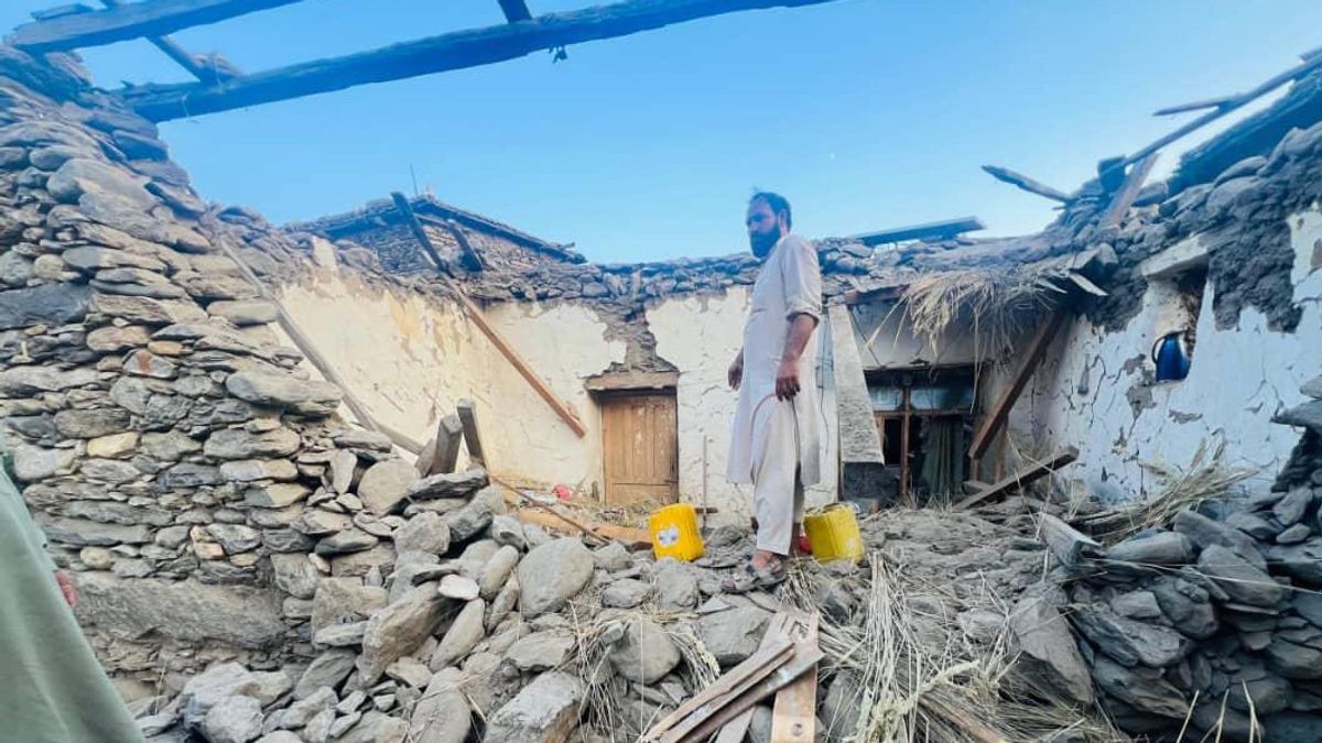 Gempa Magnitudo 5,5 Guncang Afghanistan yang Porak Poranda dengan Kematian 1.411 Orang