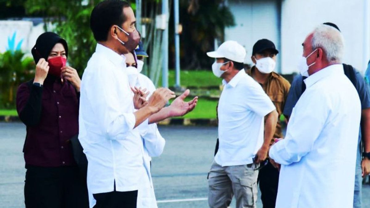 伊斯兰·努尔（Isran Noor）与佐科威（Jokowi）一起讲述了激动人心的故事，在IKN Nusantara露营时聊天至中午12点