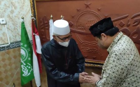 Kunjungi Ketua MUI Miftachul Akhyar di Surabaya, Menko Airlangga Doa Bersama Agar Pandemi COVID-19 Berakhir