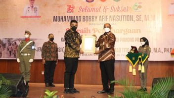 内政部赞赏Bobby Nasution，印度尼西亚唯一一个疫苗接种率达到96.79%的城市