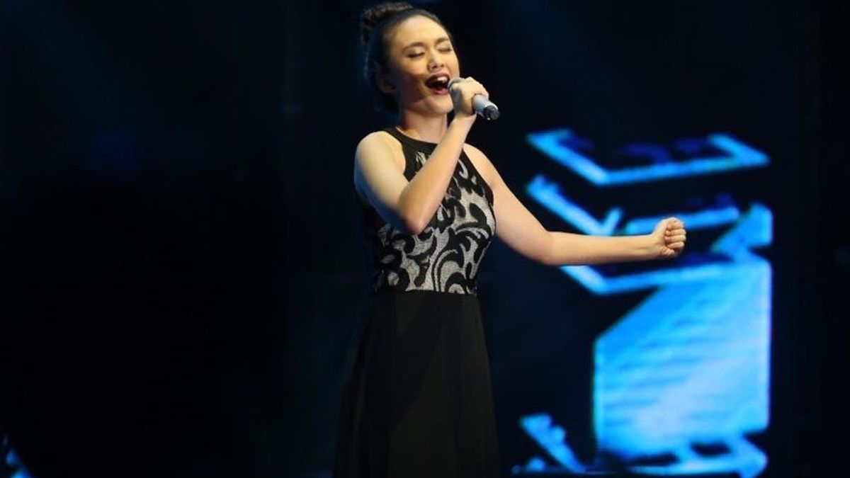 采访:Natasya Elvira, Café歌手入选2023年AMI奖提名