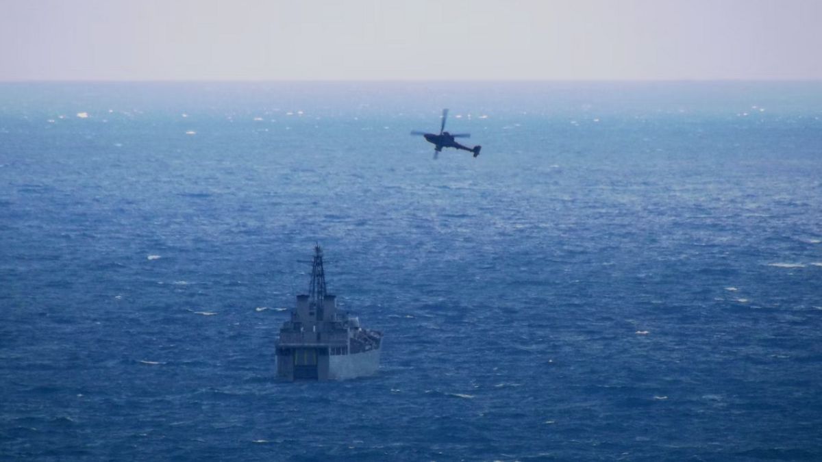 美国军舰通过台湾海峡引发中国反应