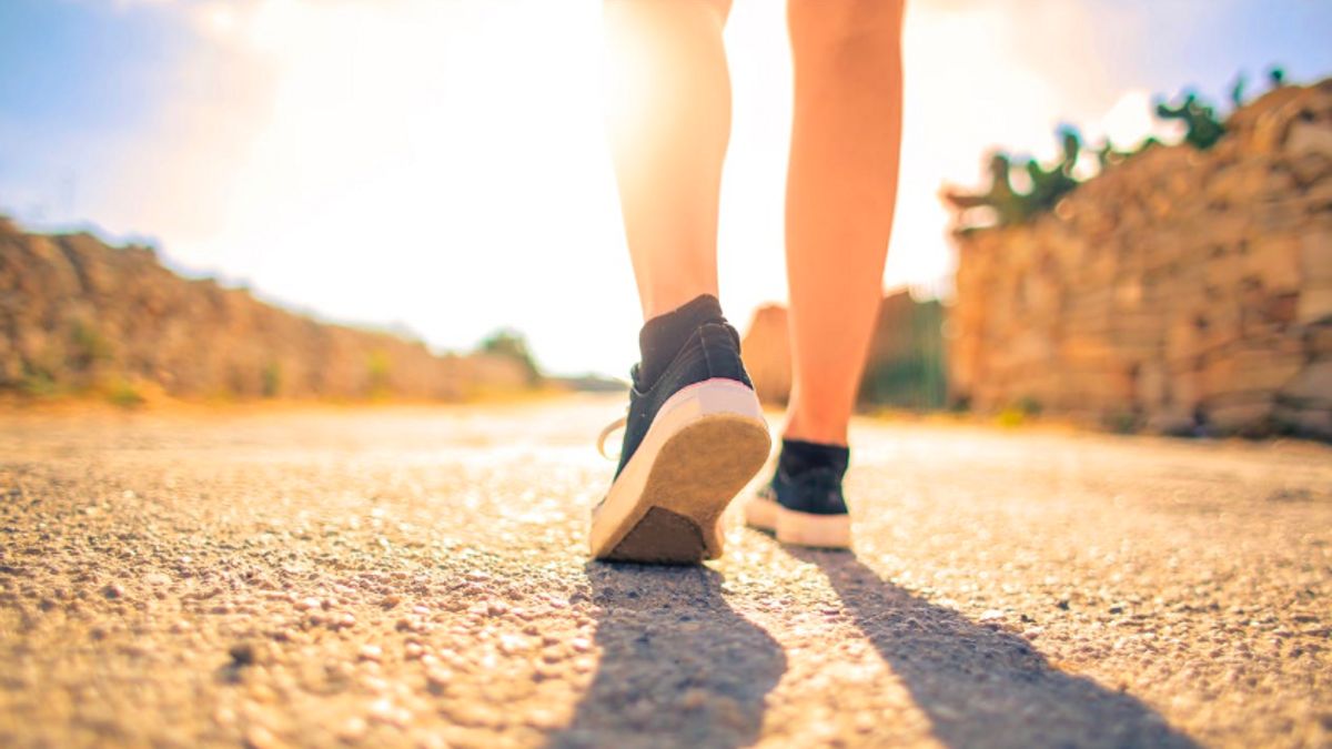 Extraordinary Benefits Of Walking 30 Minutes After Eating, Here's The Explanation!