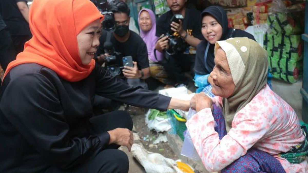 Khofifah Blusukan ke Pasar Tradisional Tuban di Hari Keempat Kampanye