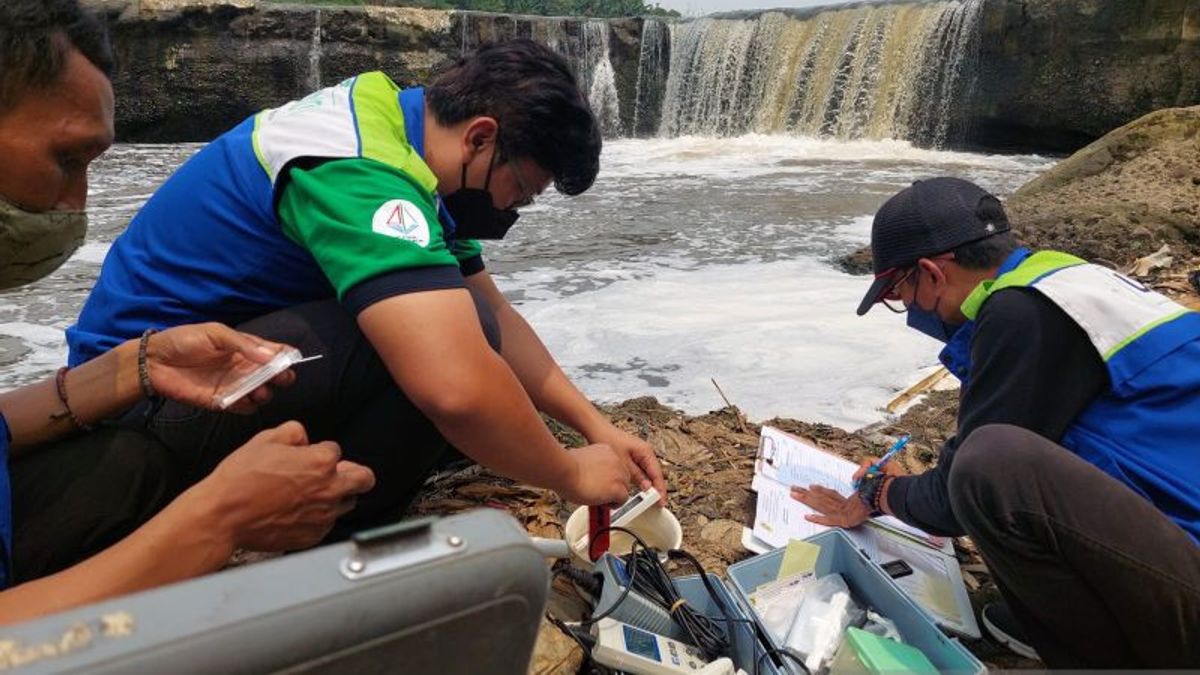 DLH Bogor سوف تتجسس على أجهزة التخلص من النفايات في نهر Cileungsi من خلال الدوائر التلفزيونية المغلقة