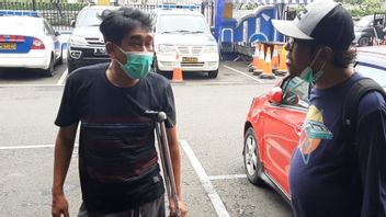 Become A Hit And Run Victim At Fly Over Kuningan, Radio Journalist Experiences Wounds On Face And Hands