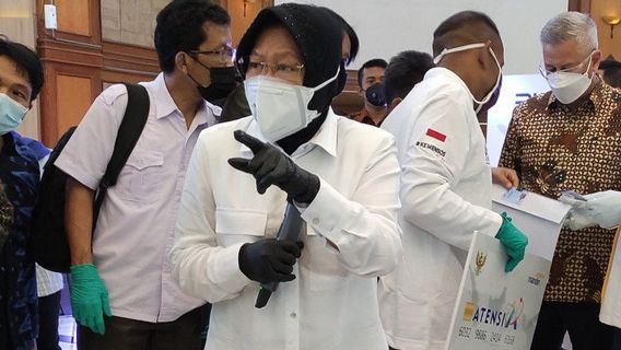 Takut Tularkan ke Suami dan Keluarga, Mensos Risma Siap Divaksin COVID-19