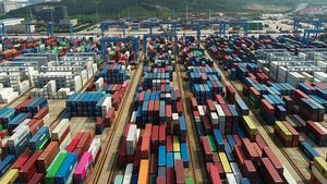 Ekonom Sebut Penghapusan Tarif Impor AS Bisa Tekan Penerimaan Negara