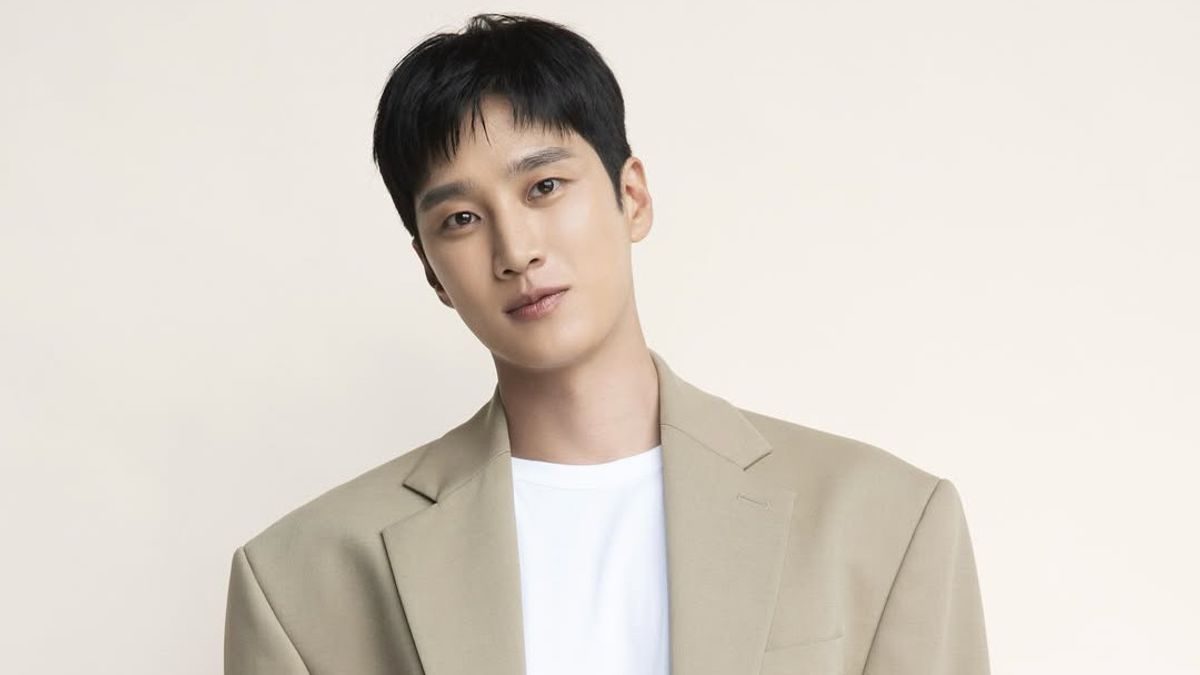 in Ahn Bo Hyun et Lee Joo Bin confirment leur dernier drame romancé, Spring Fever