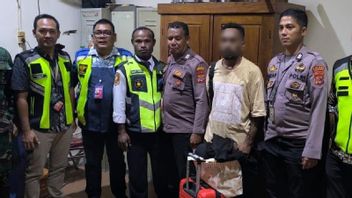 Petugas Bandara Sentani Tangkap Penumpang Bawa 35 Paket Ganja