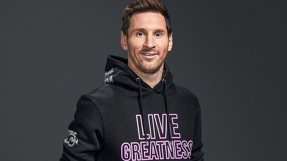 Messi Signera Un Contrat De Cinq Ans à Barcelone, Mais Son Salaire Est Réduit De 50 Pour Cent