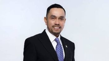 ronyme maintenant remise en question de la Commission III de la Chambre des représentants, c’est la carrière politique d’Ahmad Sahroni