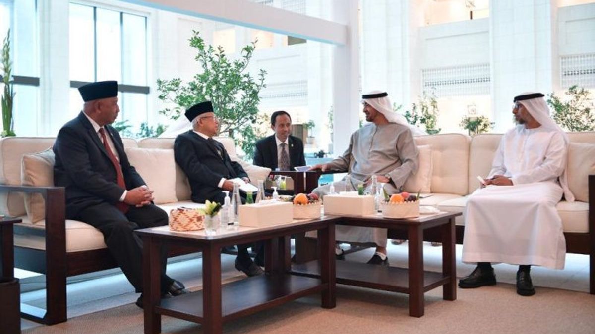 لقاء رئيس دولة الإمارات العربية المتحدة ونائب الرئيس يريد أن تكون حصة إرسال الدعاة الإندونيسيين 200 إمام